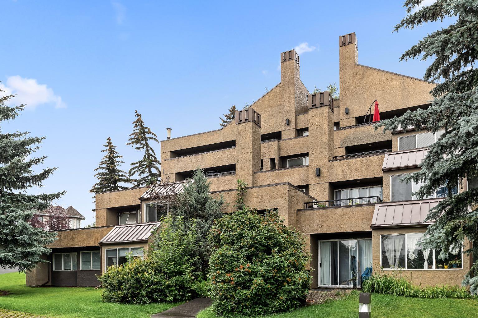 105 Village Heights Sw Unit 6, Calgary, AB T3H 2L4