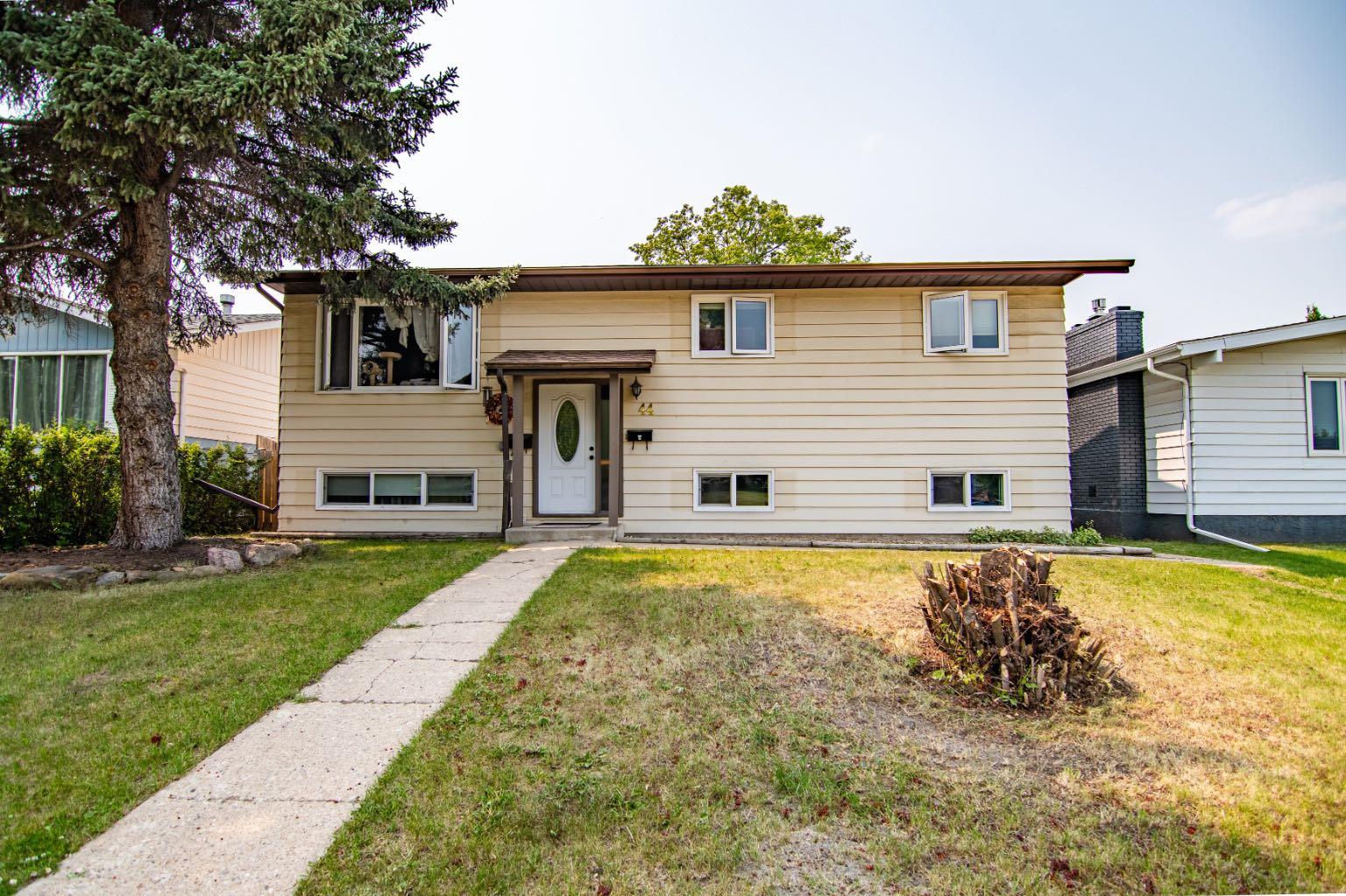 44 Oyen Cres, Red Deer, AB T4P 1T4