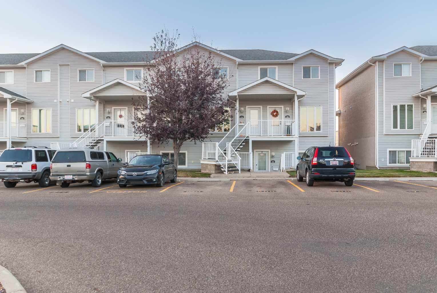 208 Northlands Pointe NE, Medicine Hat, AB T1C 0C4