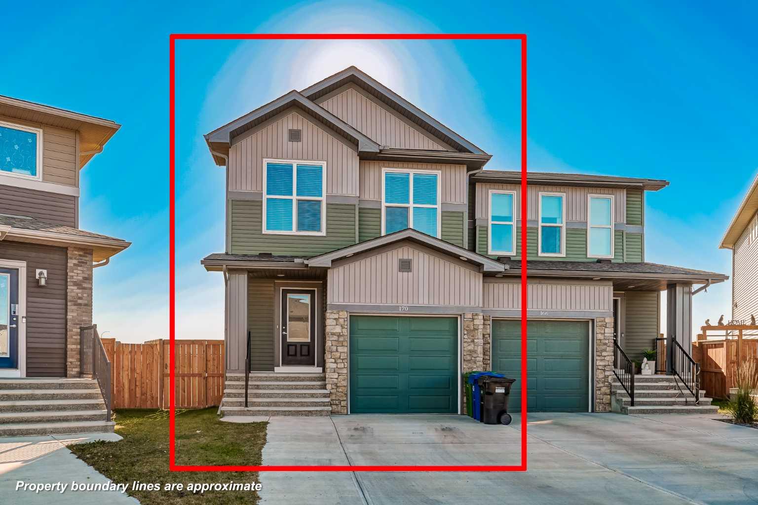 170 Carringvue Park NW, Calgary, AB T3P 1L1