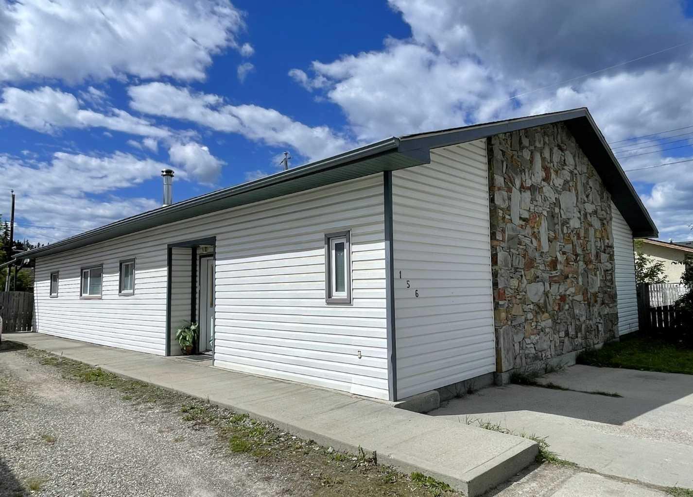 156 Sherwood Dr, Hinton, AB T7V 1P6