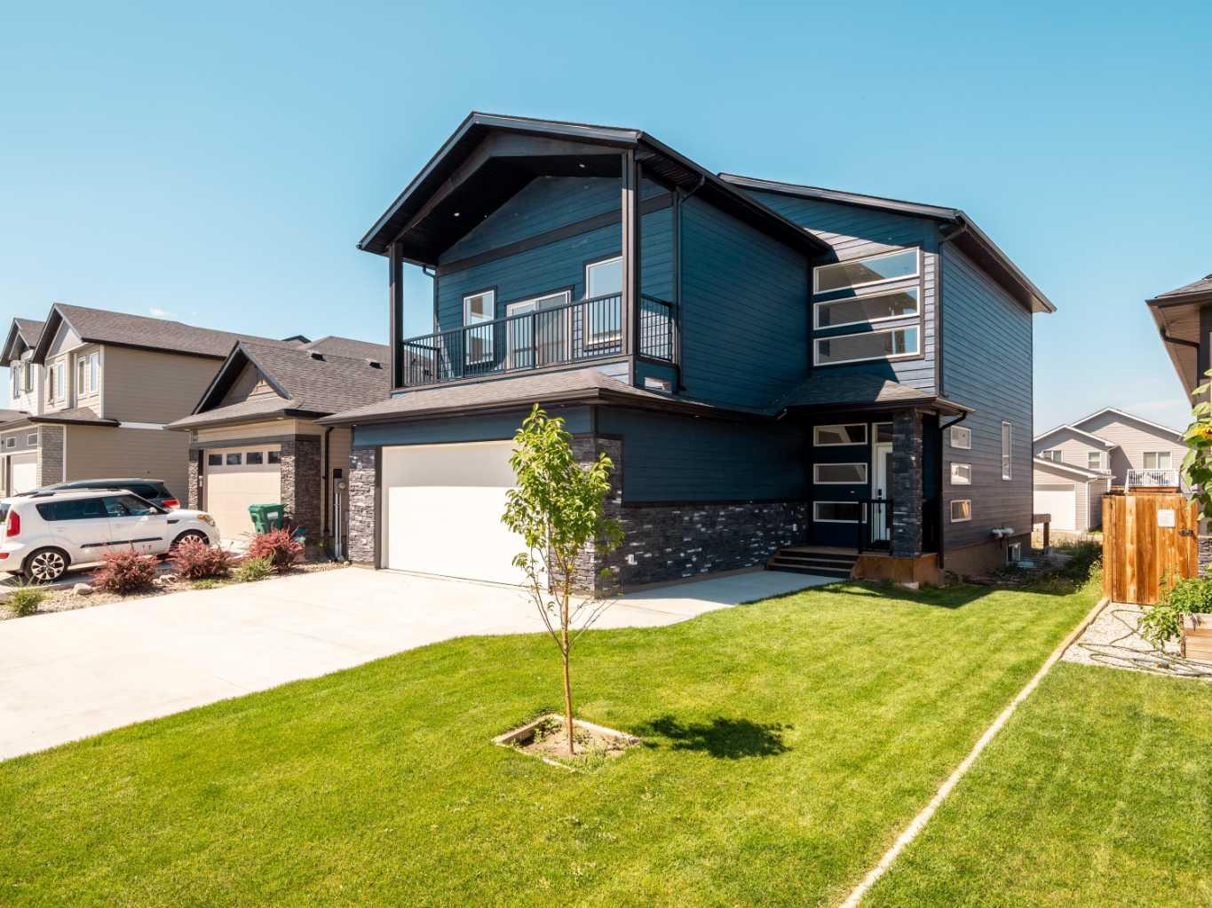 332 Rivergrove Chase W, Lethbridge, AB T1K 8E8