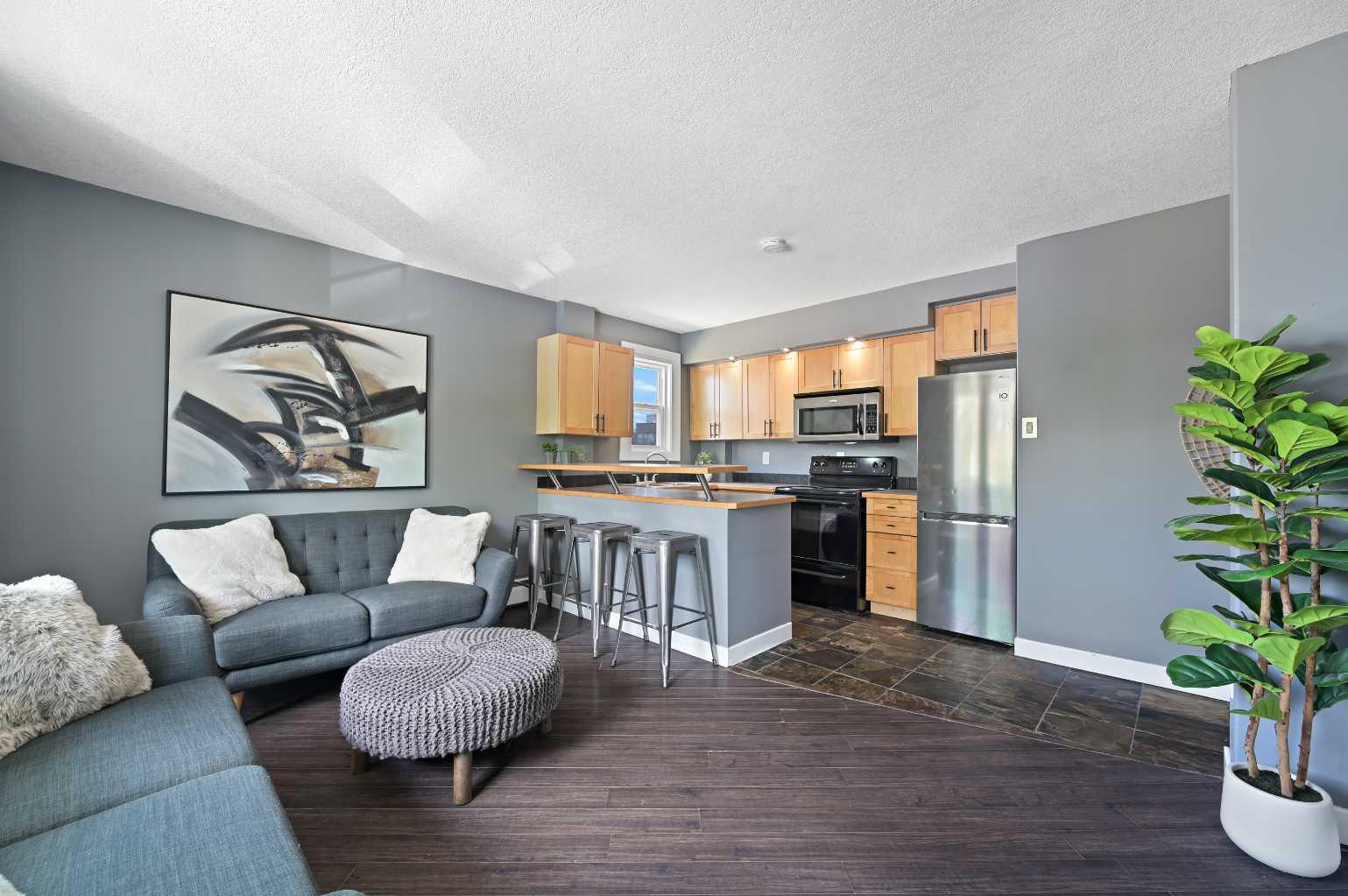 2111 14 Street Sw Unit 304, Calgary, AB T2T 3T2