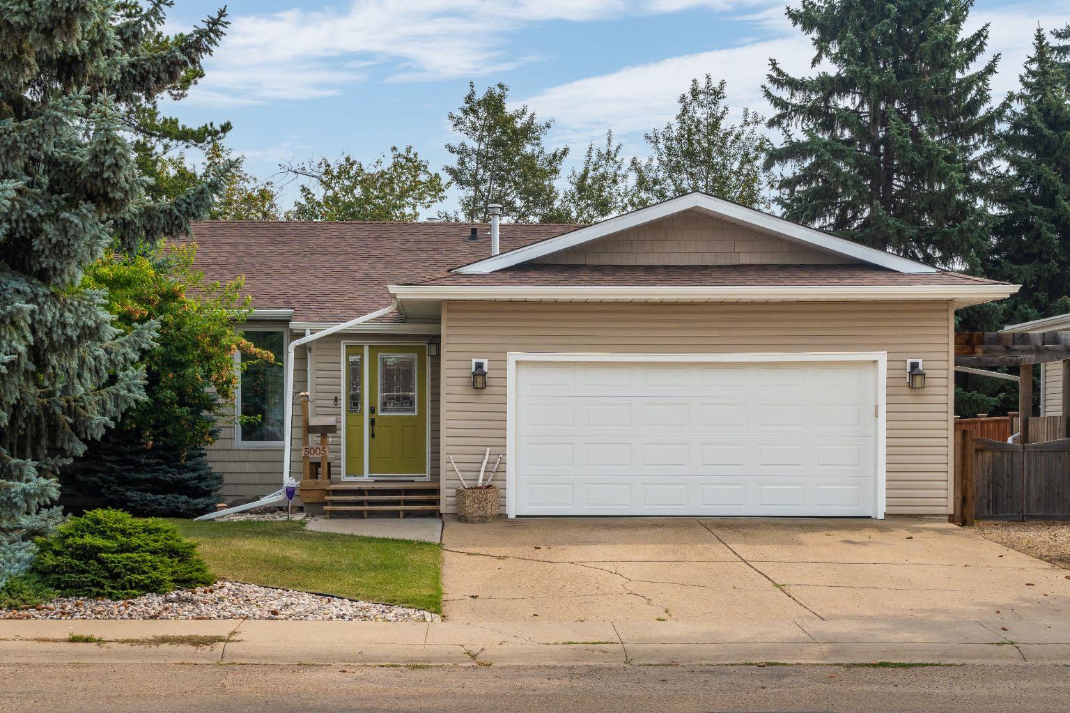 65 Street Unit 5005, Camrose, AB T4V 3E6