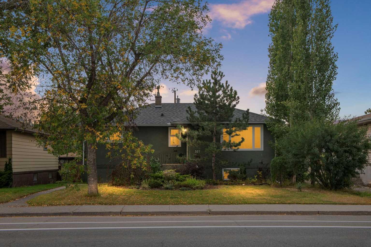 29 Street Nw Unit 527, Calgary, AB T2N 2T4