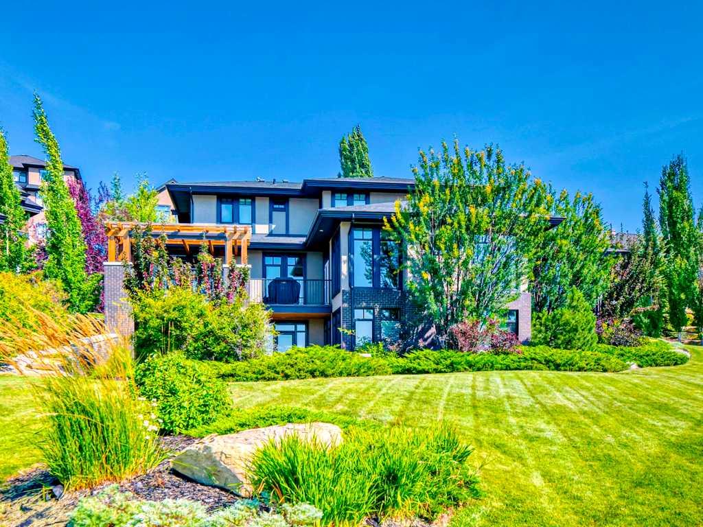 16 Spring Valley Way SW, Calgary, AB T3H 5M1