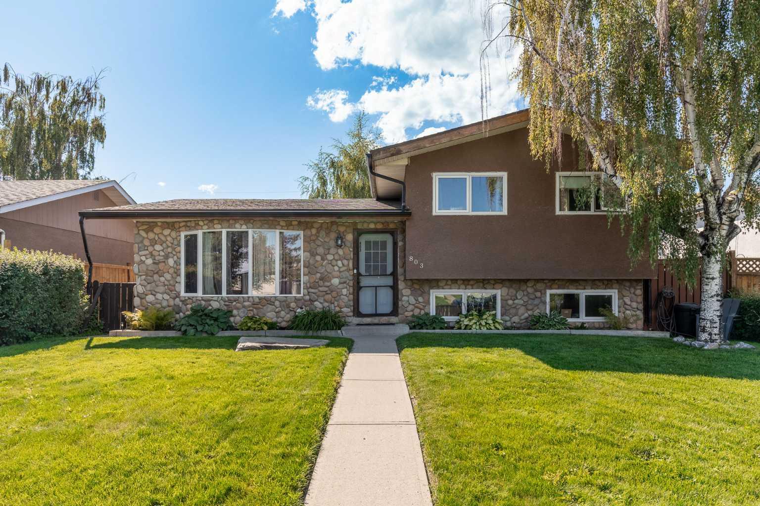 803 Forlee Dr SE, Calgary, AB T2A 2E6
