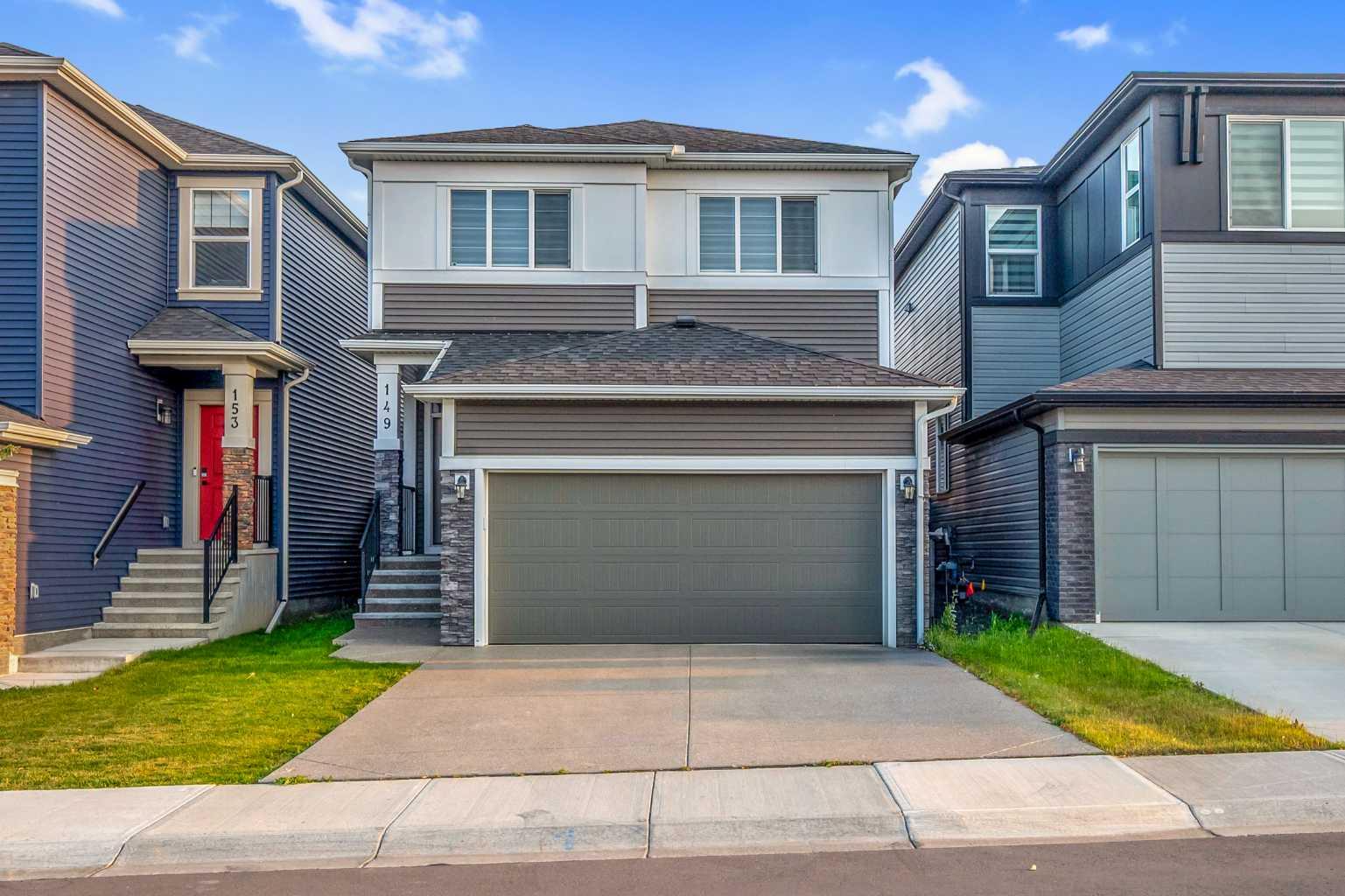 149 Belmont Villas SW, Calgary, AB T2X 4W7