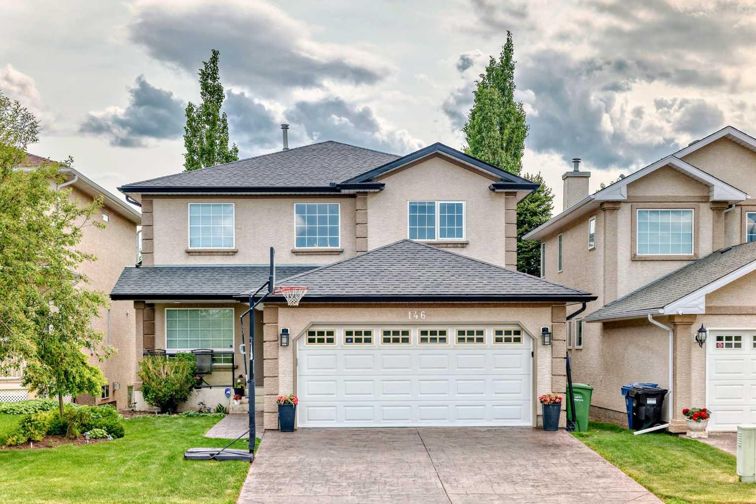 146 Scenic View Close NW, Calgary, AB T3L 1Z4