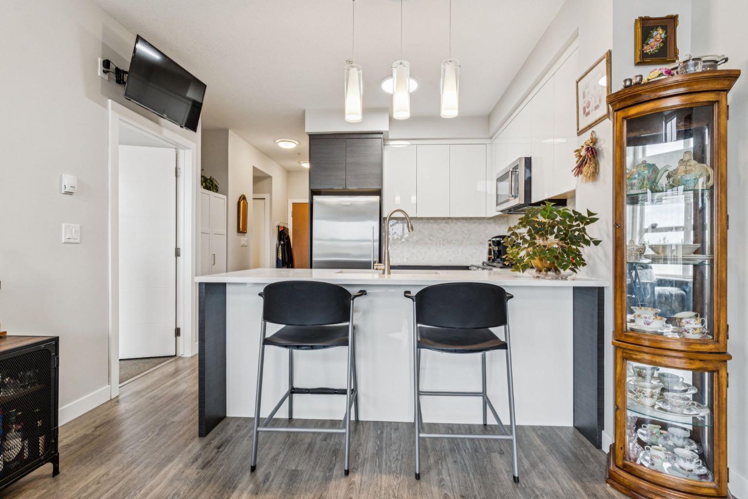 95 Burma Star Road Sw Unit 1402, Calgary, AB T3E 8A9