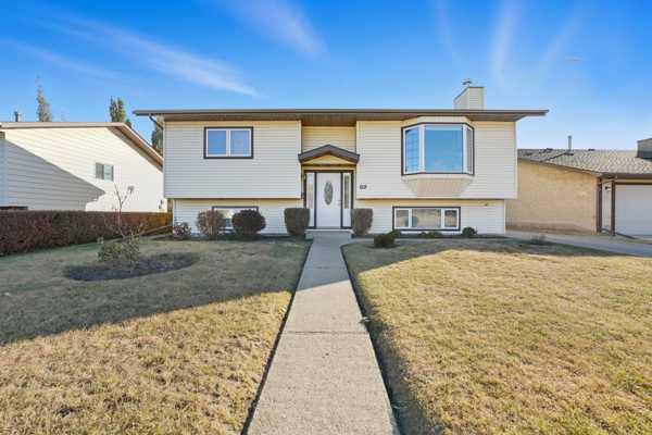 69 Hallgren Ave, Red Deer, AB T4N 6P1