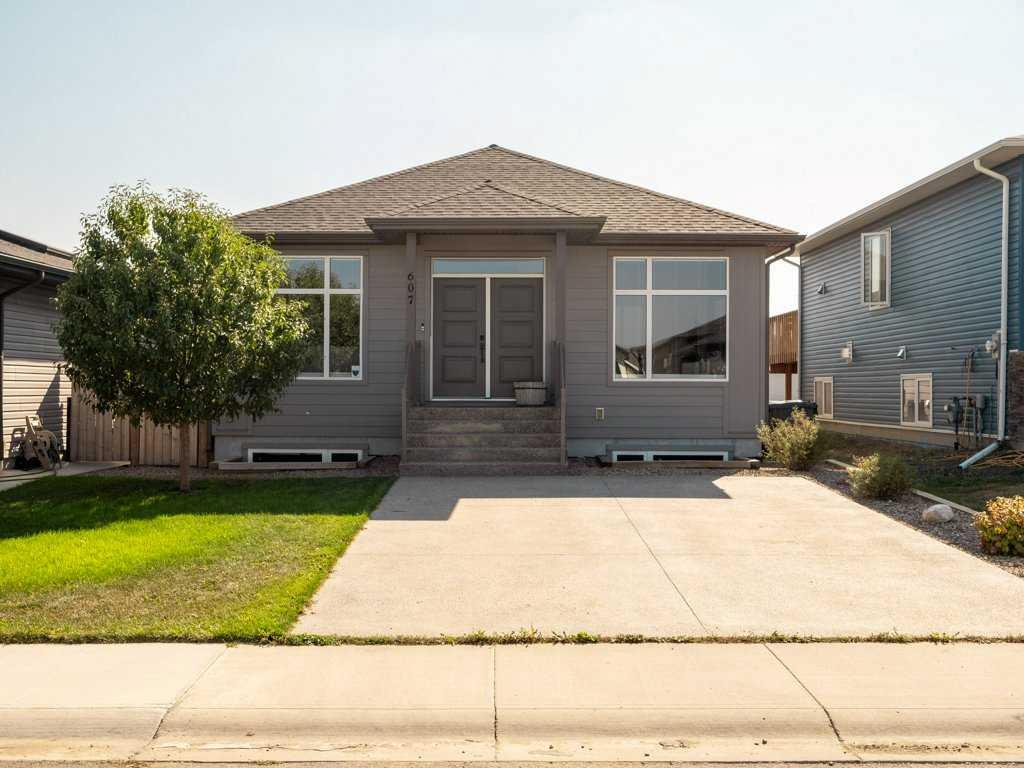 607 Parkside Grn, Coaldale, AB T1M 0E8