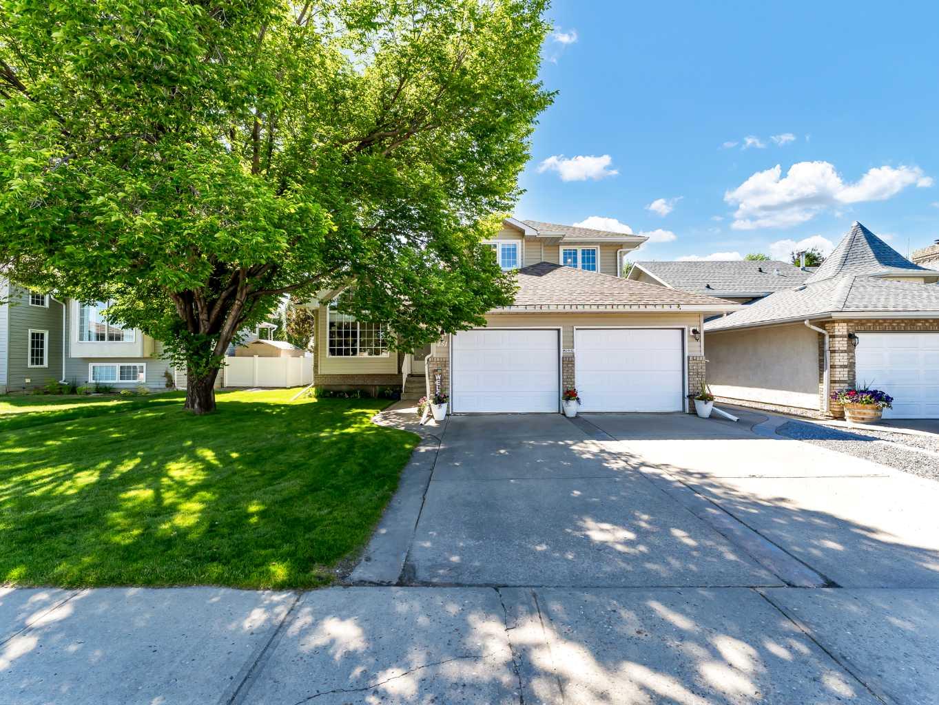 451 Sprague Way SE, Medicine Hat, AB T1B 3Y7