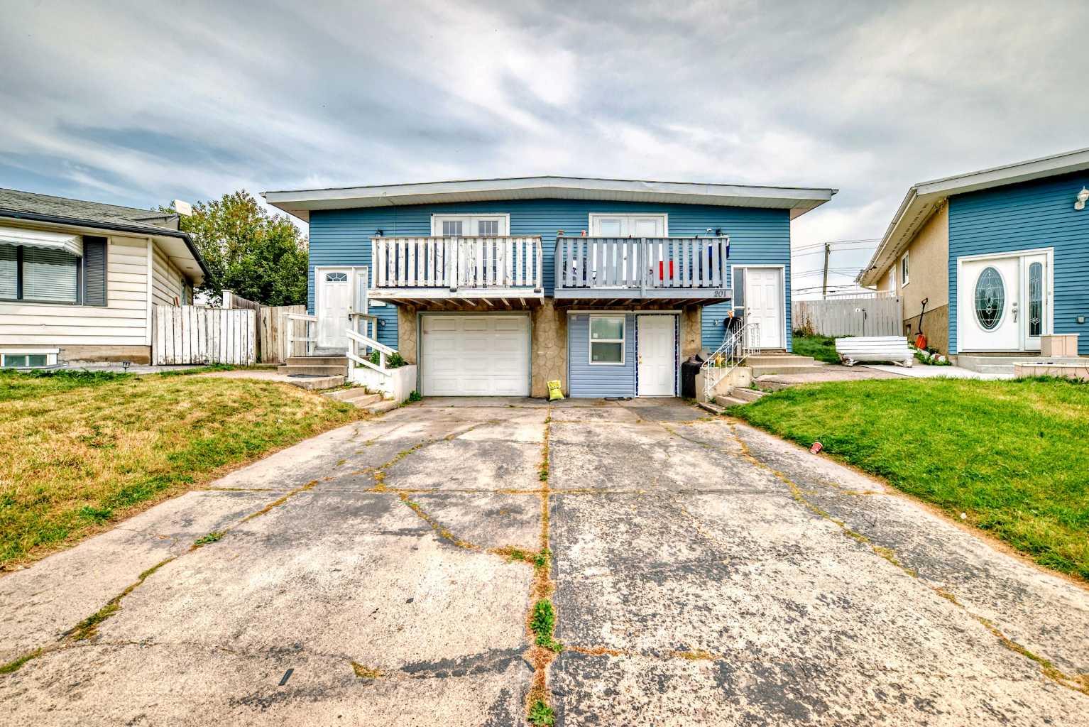 203 Penbrooke Close SE, Calgary, AB T2A 3N9