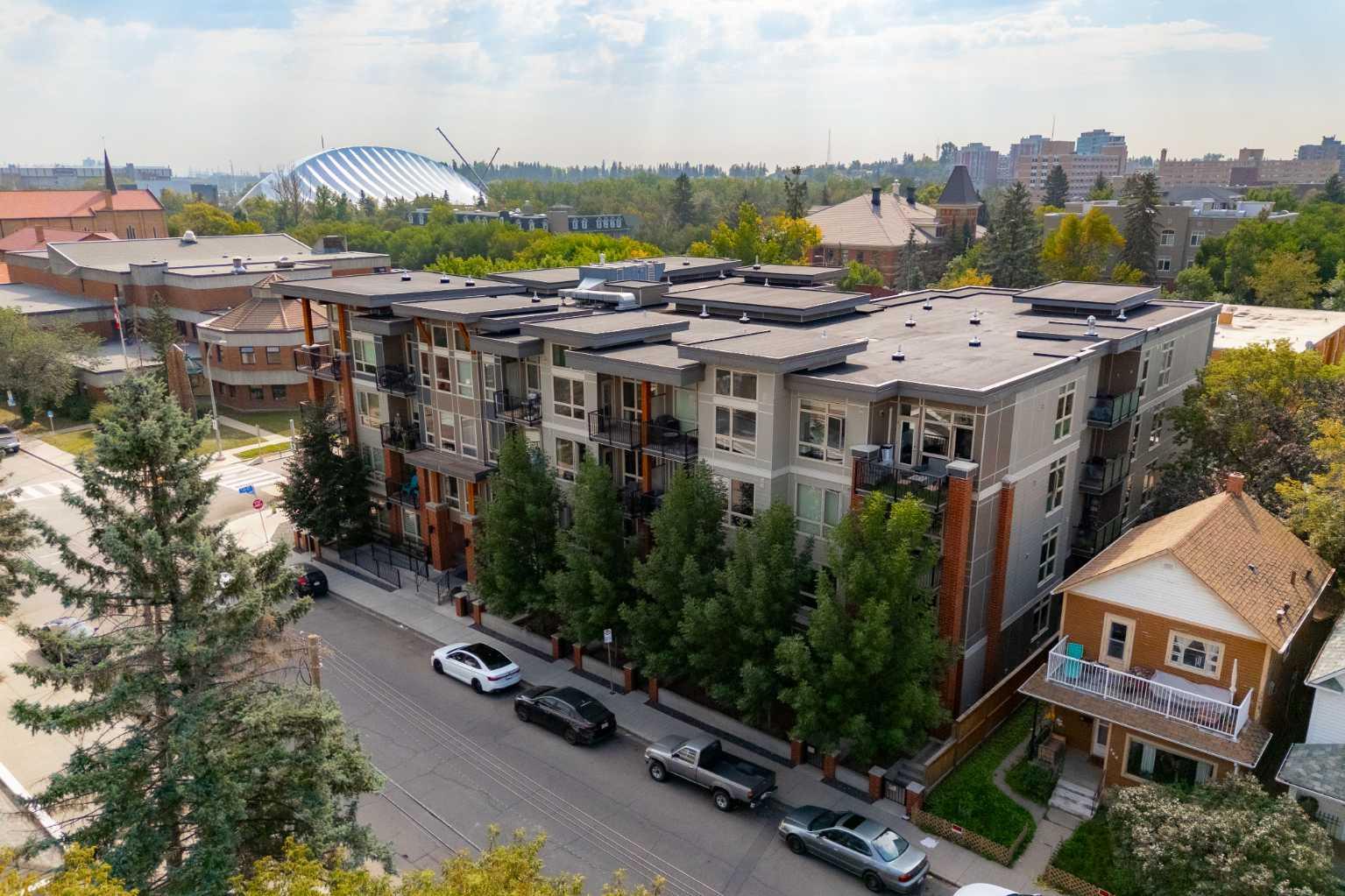 305 18 Avenue Sw Unit 204, Calgary, AB T2S 3H1
