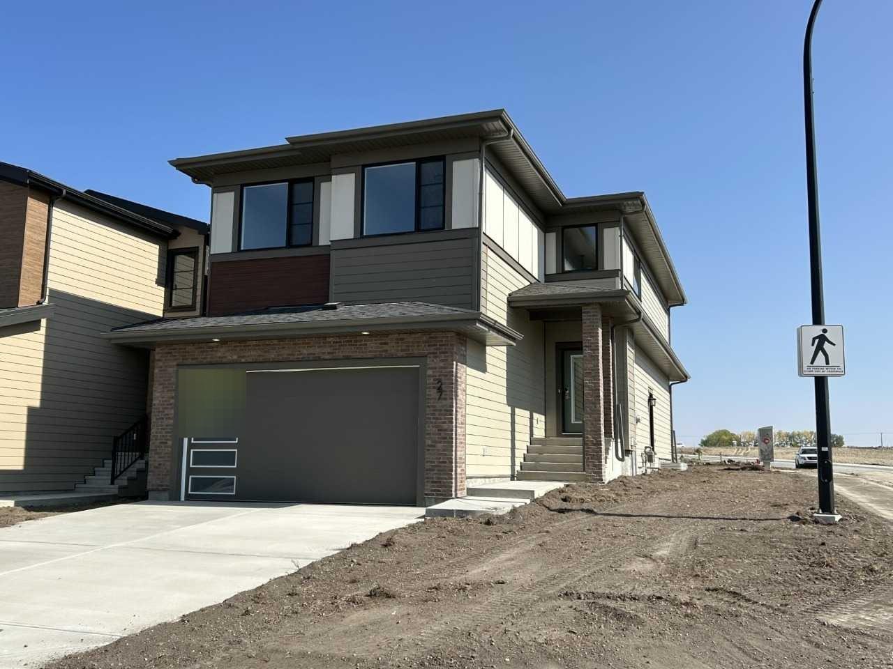 27 Heritage Link, Cochrane, AB T4C 2J8