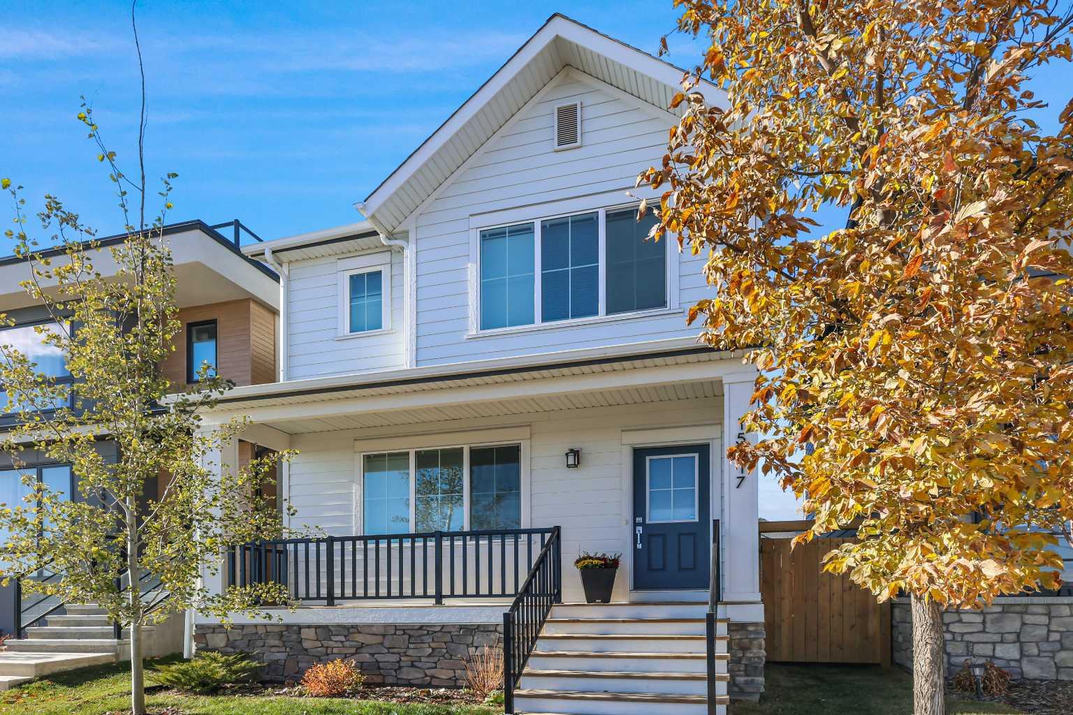 37 Street Sw Unit 15117, Calgary, AB T2Y 0R7
