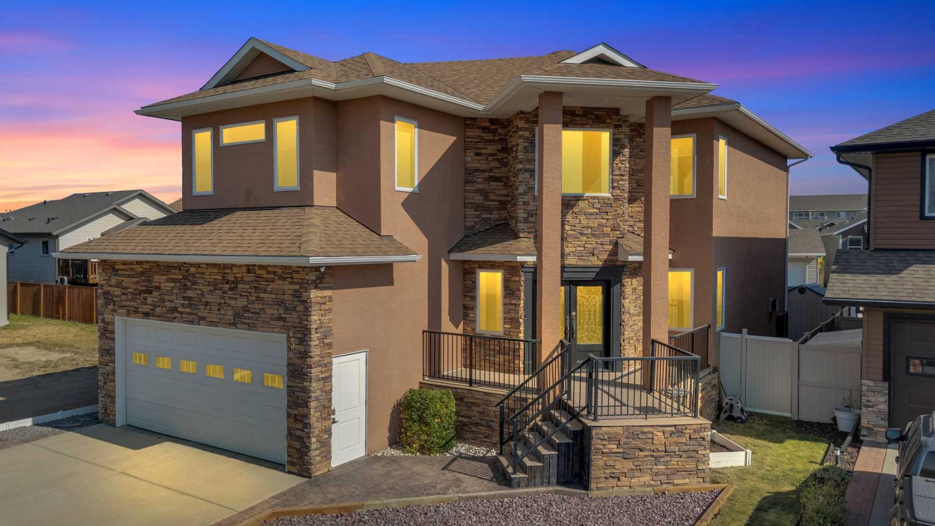 3 Trump Pl, Red Deer, AB T4P 0K8