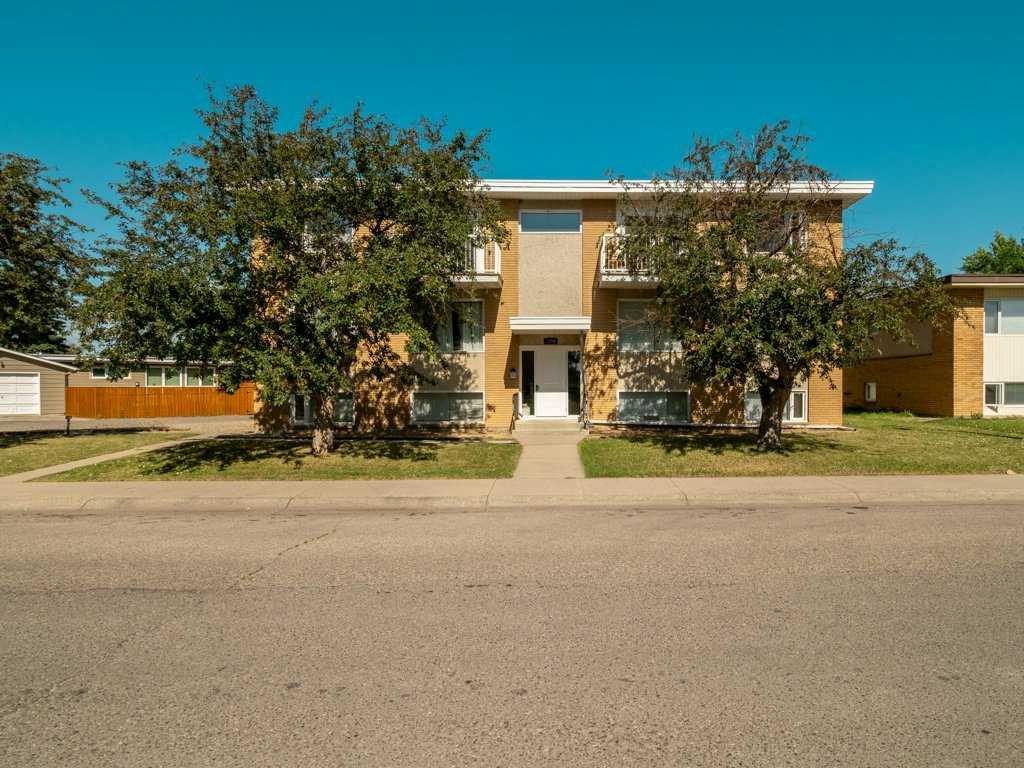2240 Mayor Magrath Drive S Unit 2, Lethbridge, AB T1K 2S4