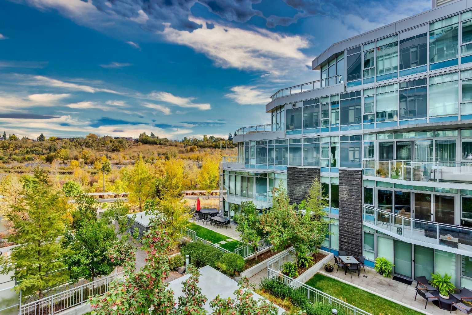 138 Waterfront Court Sw Unit 311, Calgary, AB T2P 1L1