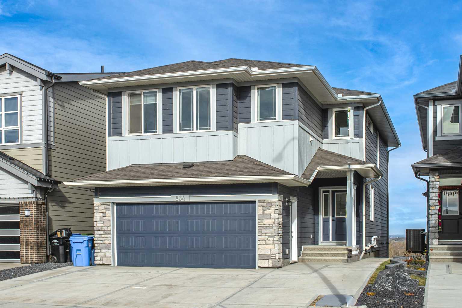 834 Alpine Dr SW, Calgary, AB T2Y 0S4