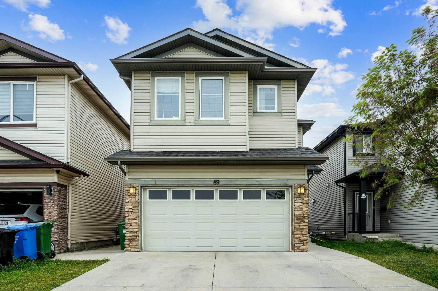 89 Taralake Mnr NE, Calgary, AB T3J 0N3