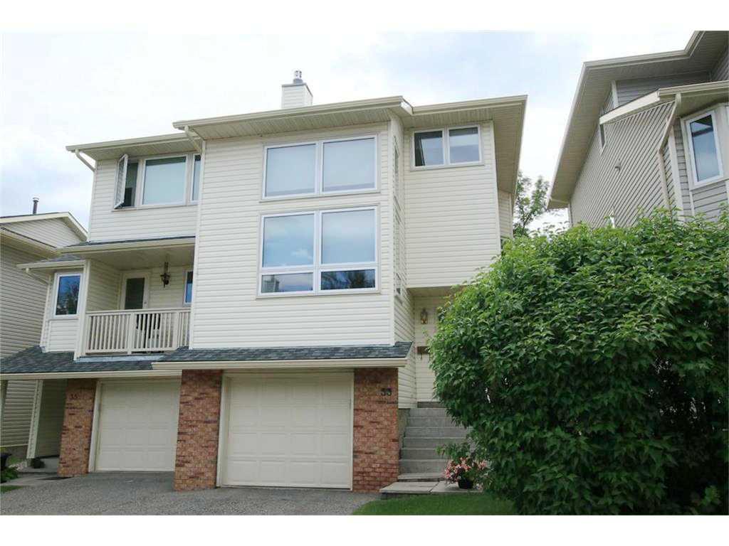 33 Millrise Ln SW, Calgary, AB T2Y 2C3