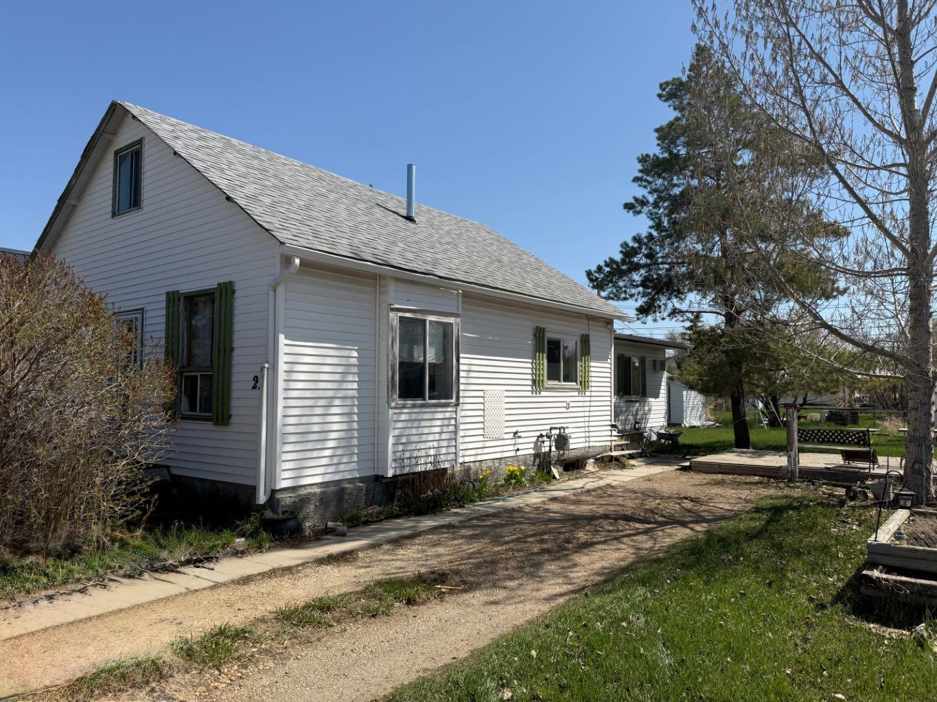 2 Ave E Avenue Unit 221, Hanna, AB T0J 1P0