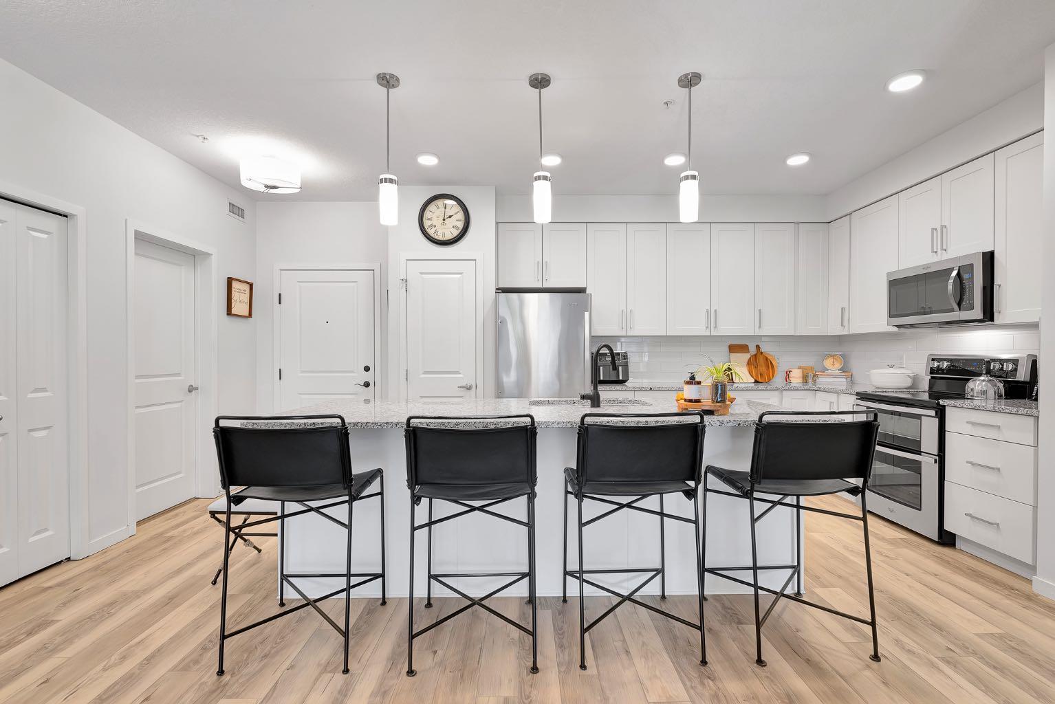 20 Mahogany Mews Se Unit 201, Calgary, AB T3M 2W8