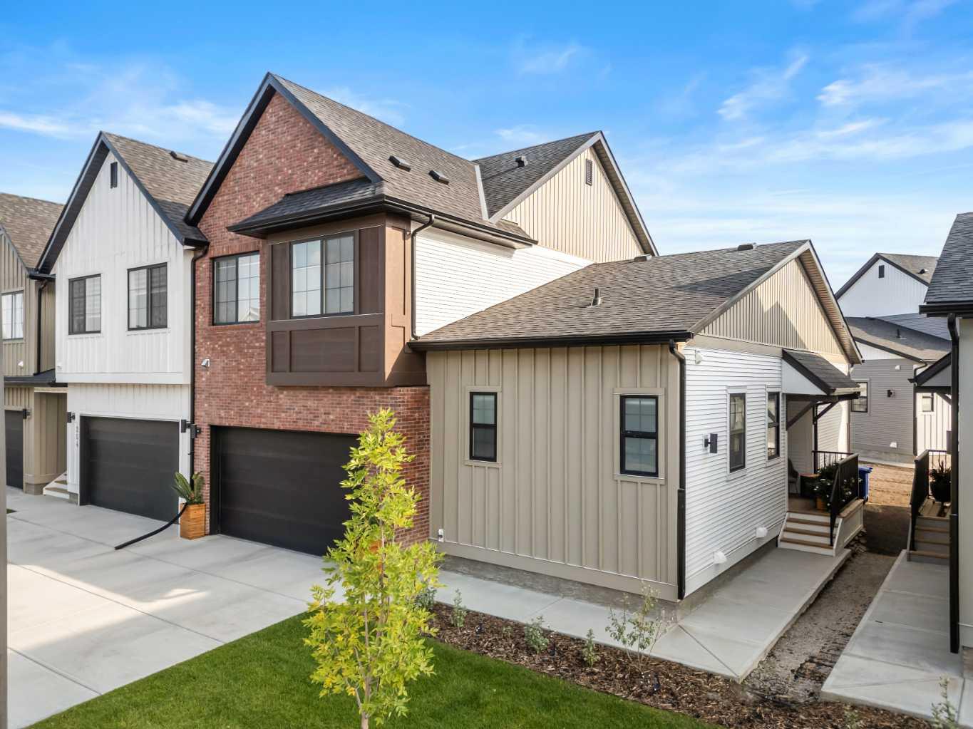 201 Cooperswood Green Sw Unit 203, Airdrie, AB T4B 3Y6