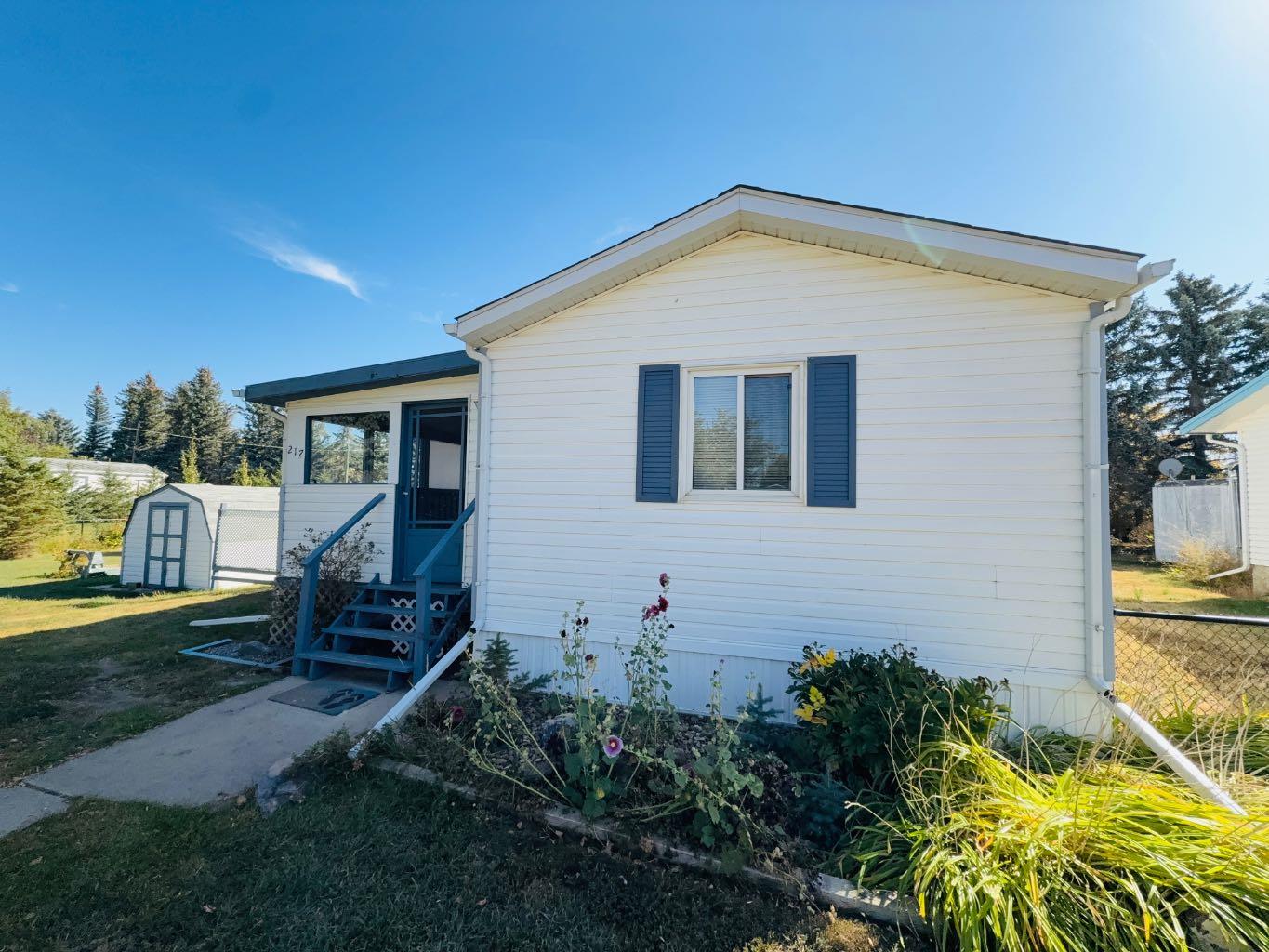 217 Centre St, Enchant, AB T0K 0V0