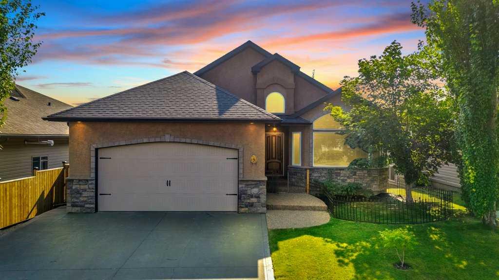 5 Ebony St, Lacombe, AB T4L 0A4