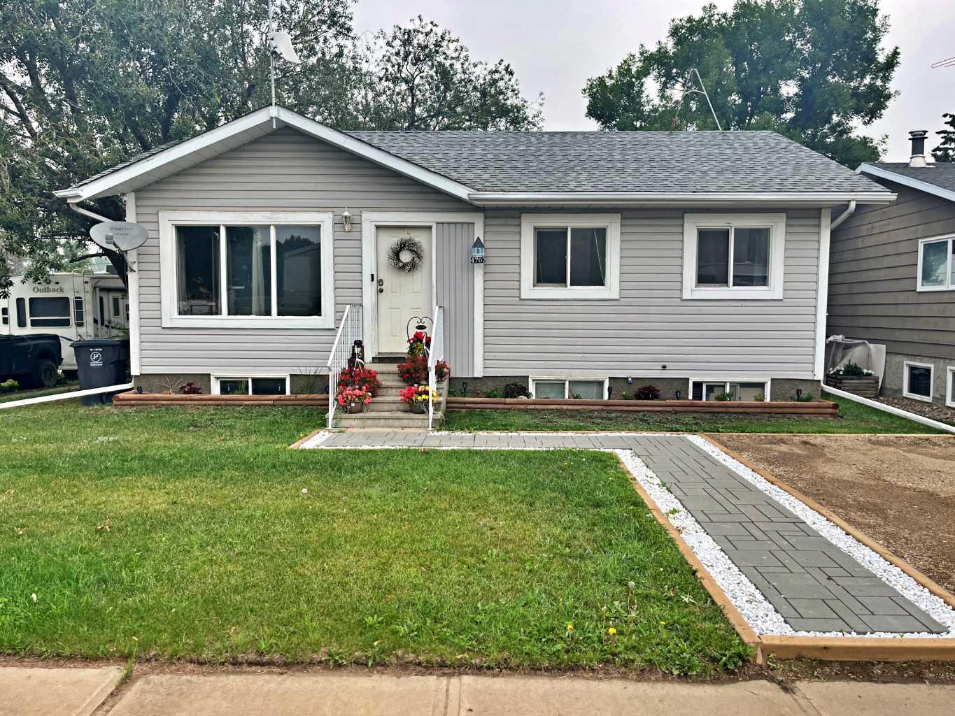 50 Avenue Unit 4702, Dewberry, AB T0B 1G0