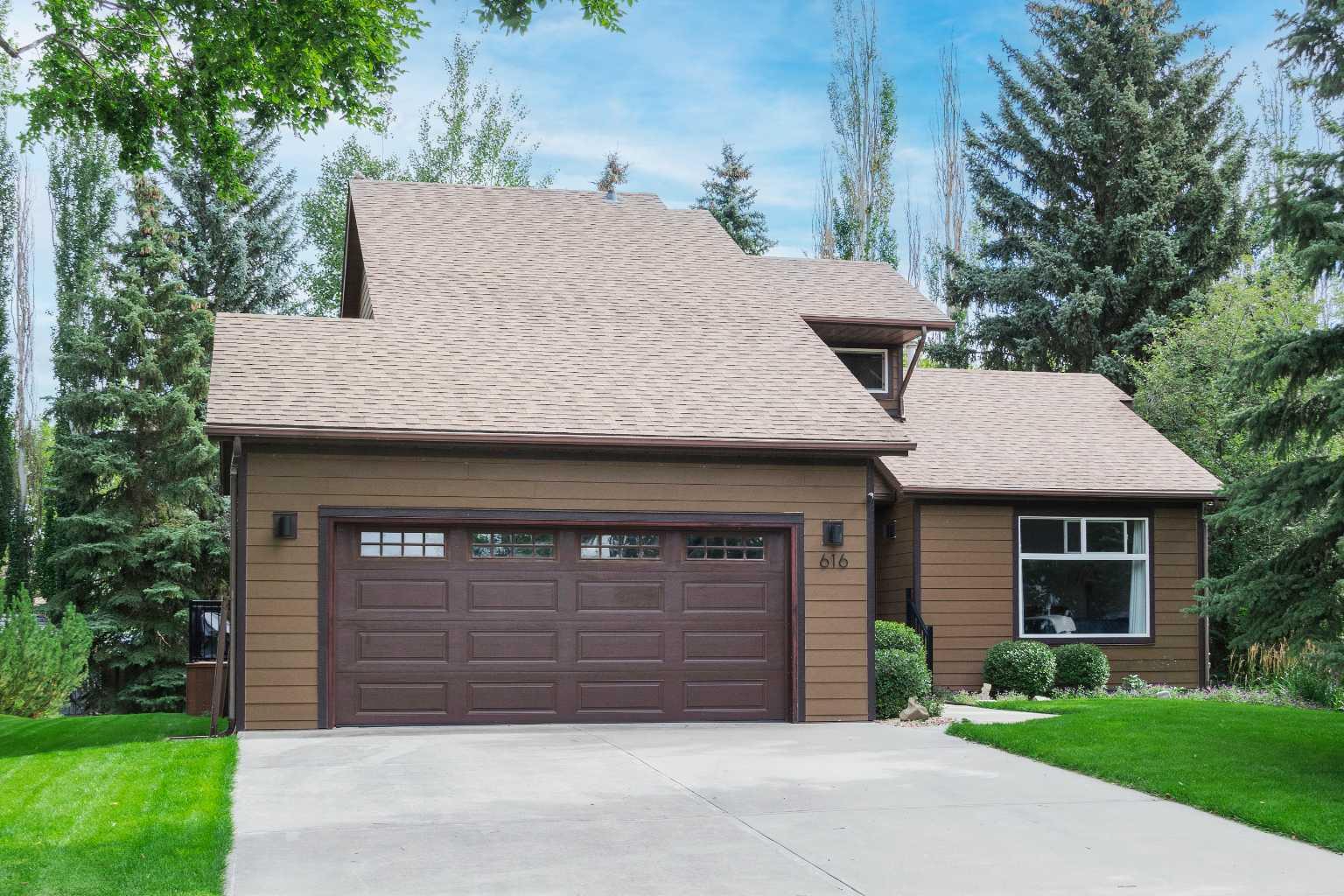 616 Memorial Ave, Vulcan, AB T0L 2B0