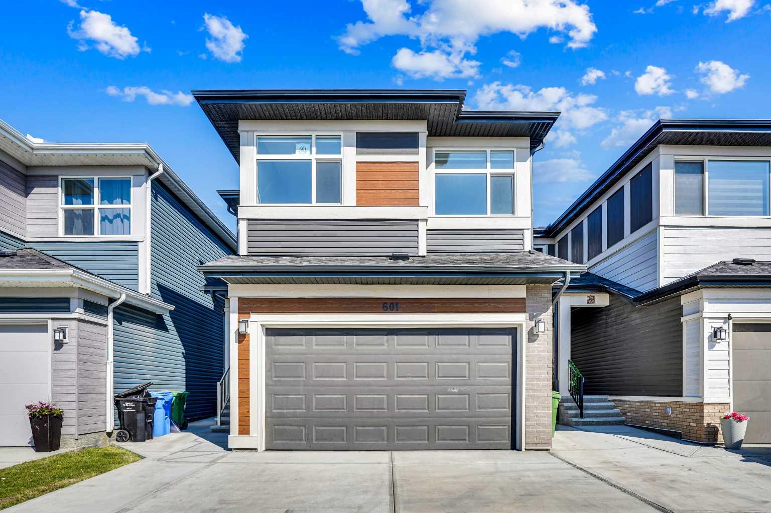 601 Corner Meadows Way NE, Calgary, AB T3N 2C5