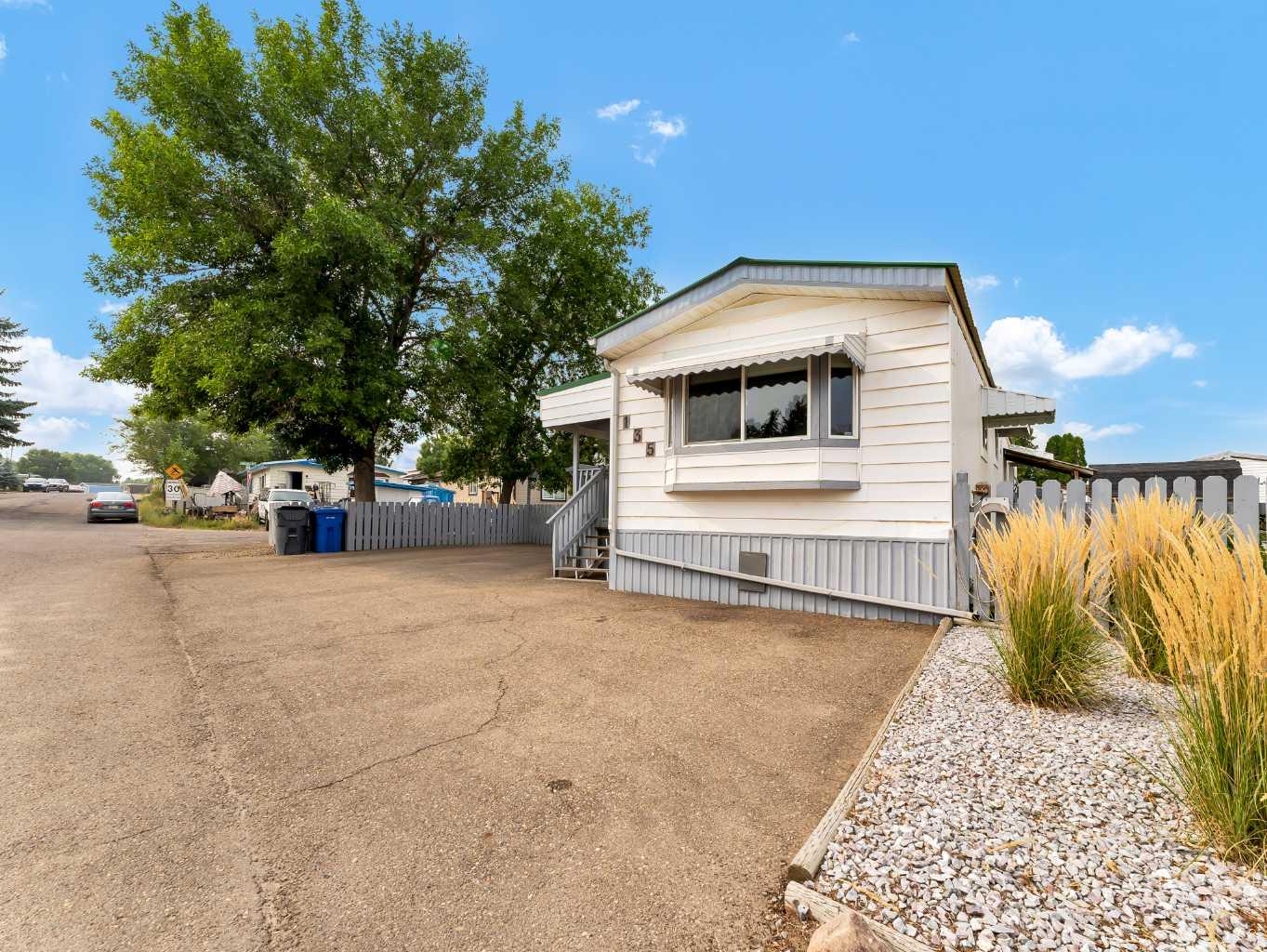135 Anson Ave SW, Medicine Hat, AB T1A 8A1