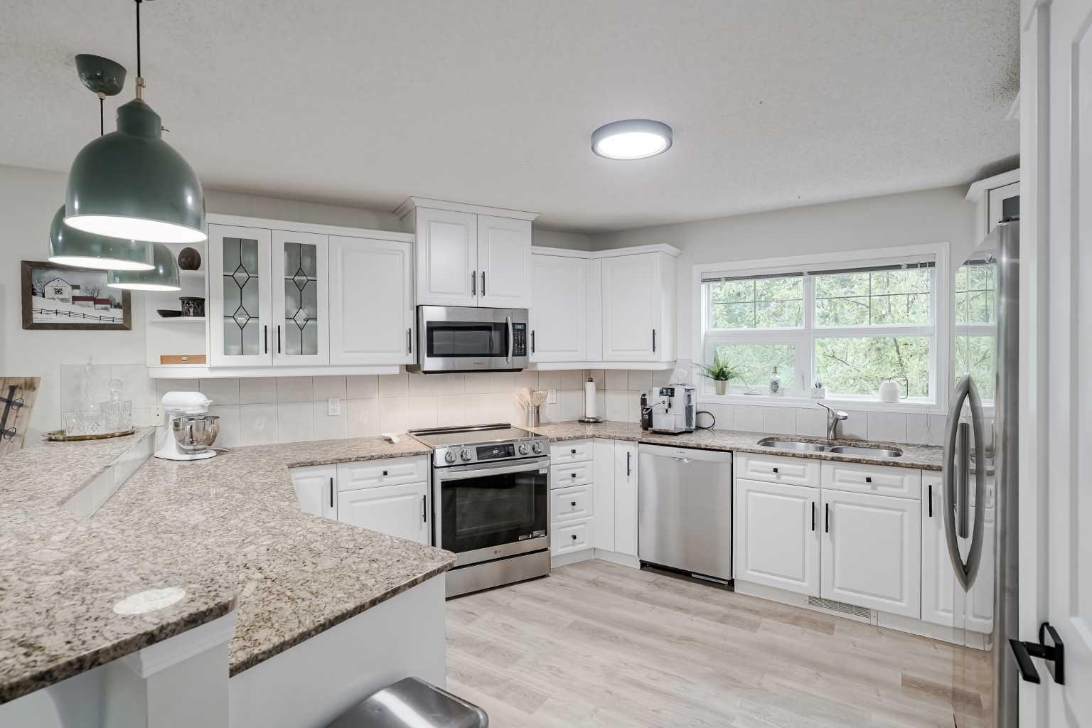 40 Parkridge View Se Unit 201, Calgary, AB T2J 7G6