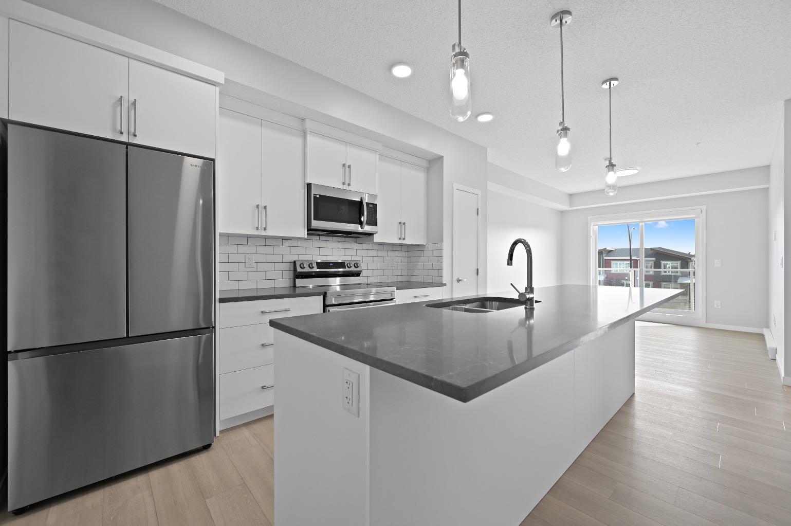 40 Carrington Plaza Nw Unit 209, Calgary, AB T3P 1X7