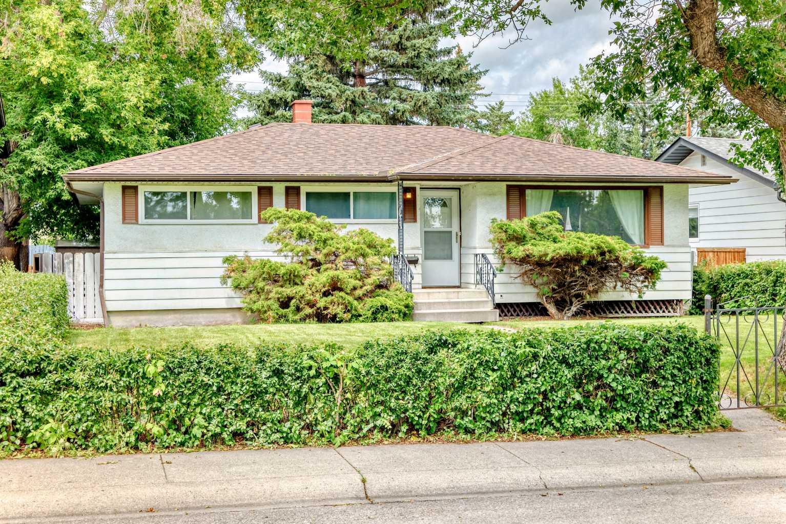 151 Fyffe Rd SE, Calgary, AB T2H 1C2