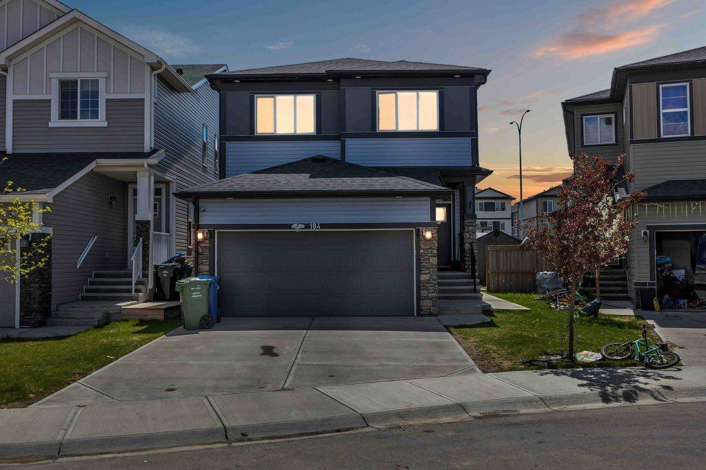 184 Cornerbrook Common NE, Calgary, AB T3N 1L9