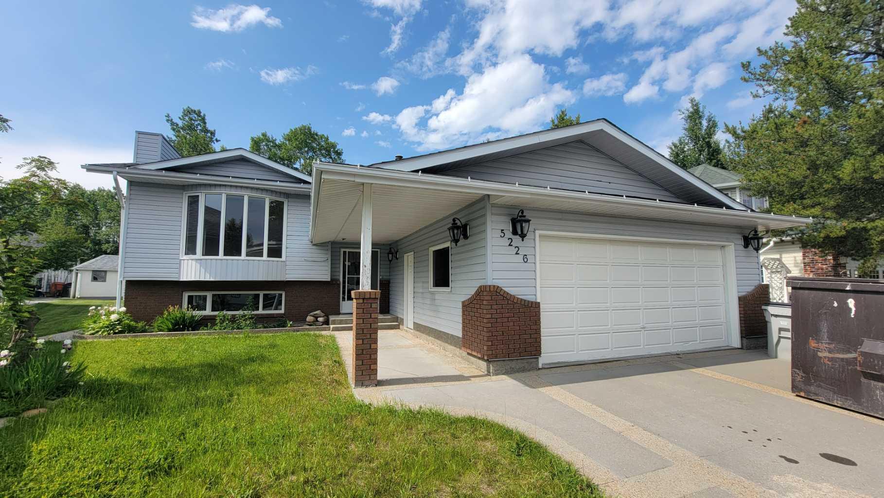 18 Avenue Unit 5226, Edson, AB T7E 1G9