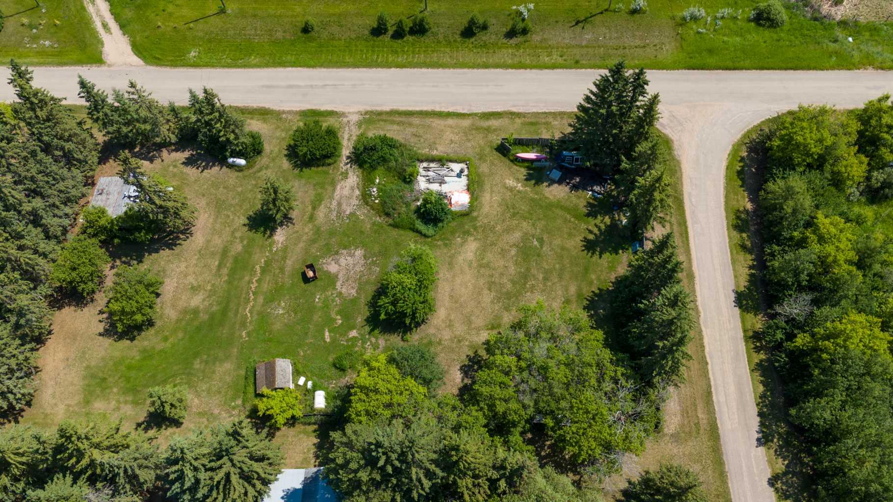 4901-4905 51 St, Streamstown, AB T0B 4G0