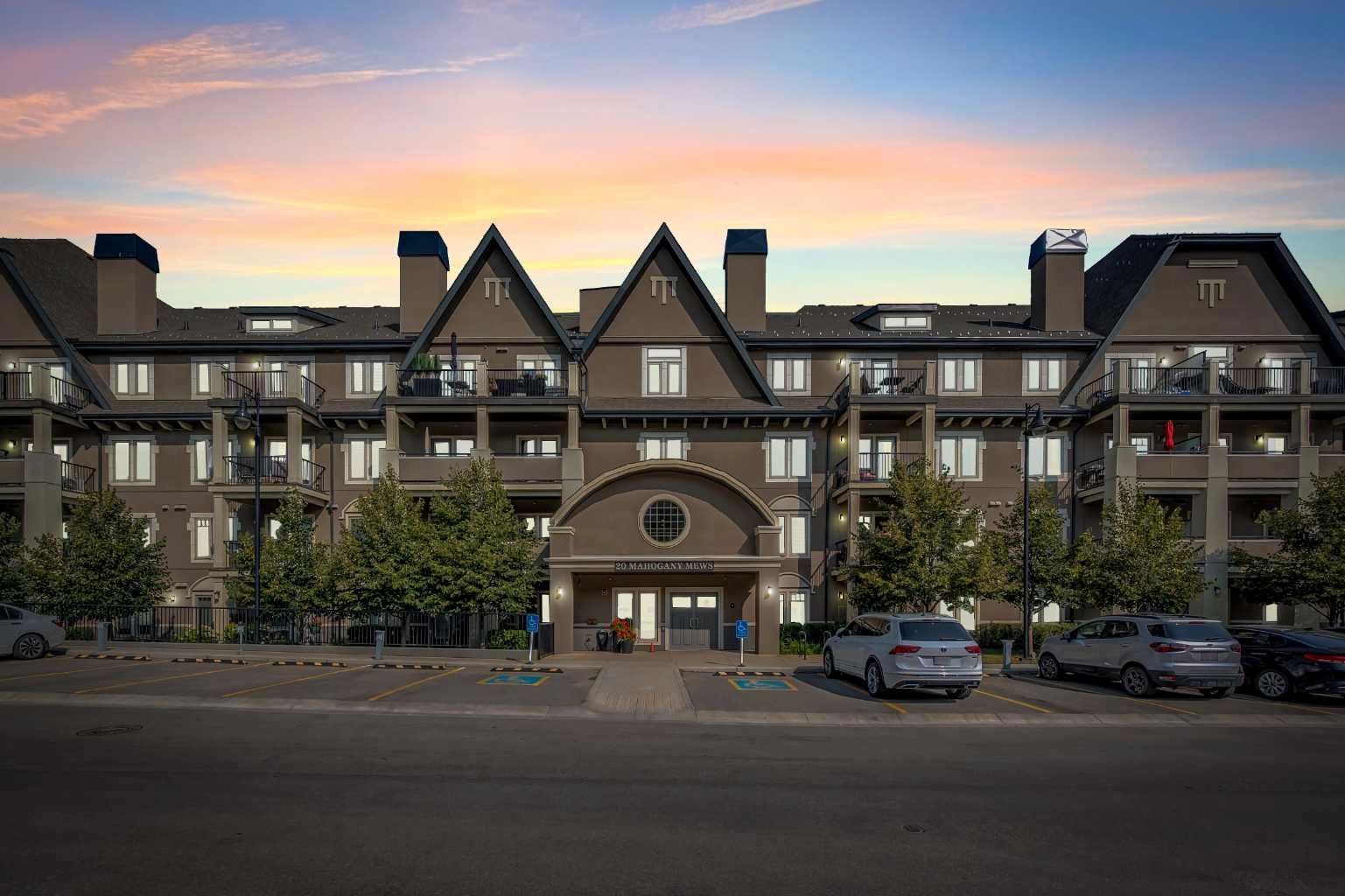 20 Mahogany Mews Se Unit 203, Calgary, AB T3M 2W8