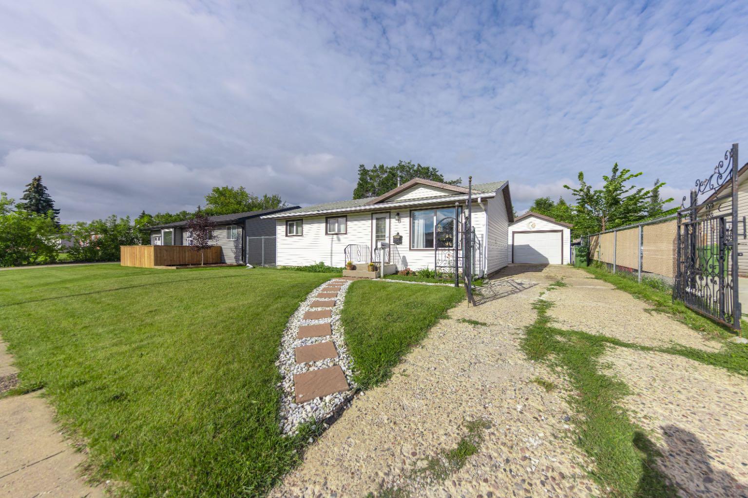 48 Avenue Unit 3312, Lloydminster, SK S9V 1A7