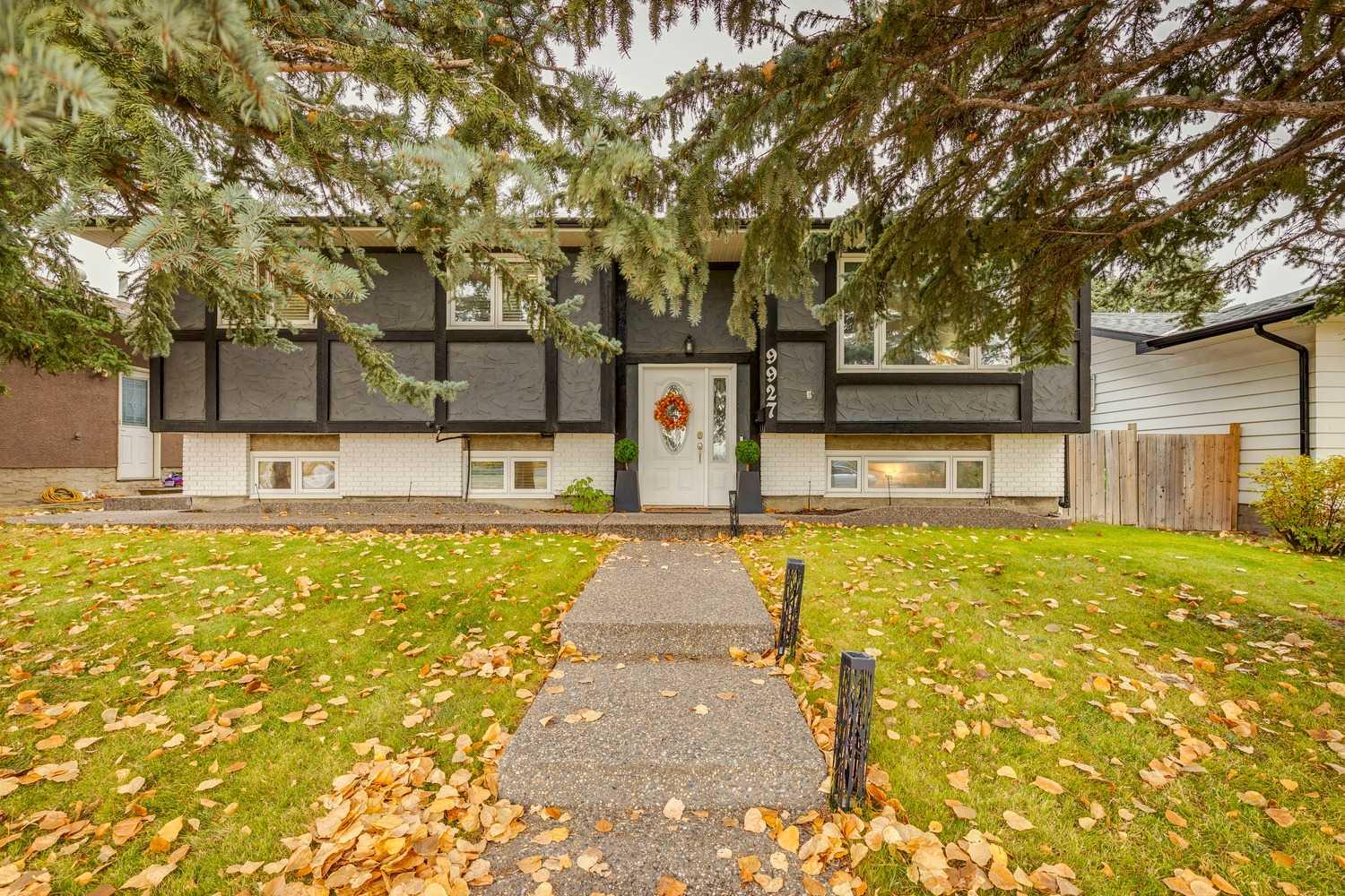 9927 Oakfield Dr SW, Calgary, AB T2V 1R7
