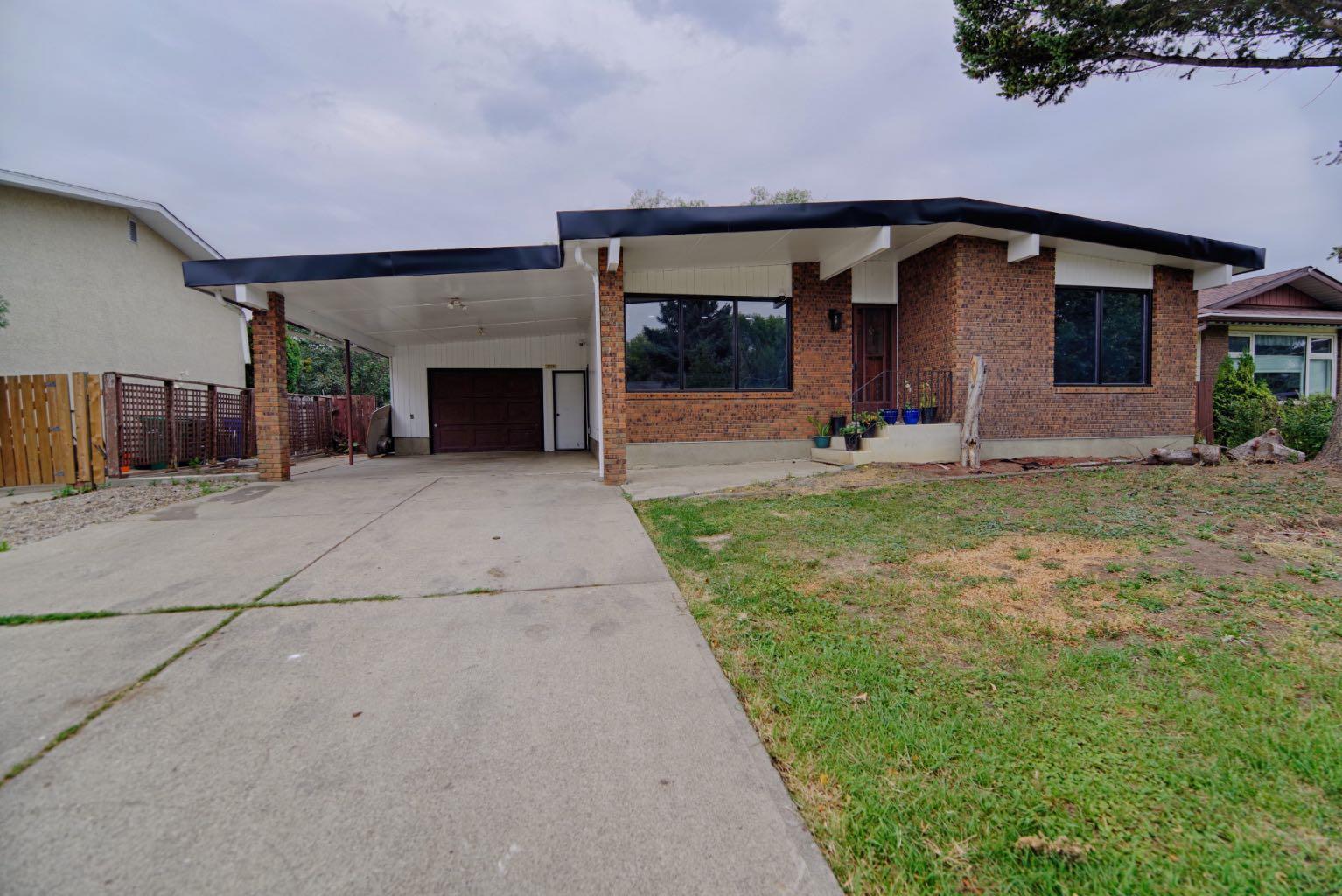 3726 Forestry Ave S, Lethbridge, AB T1K 4J5