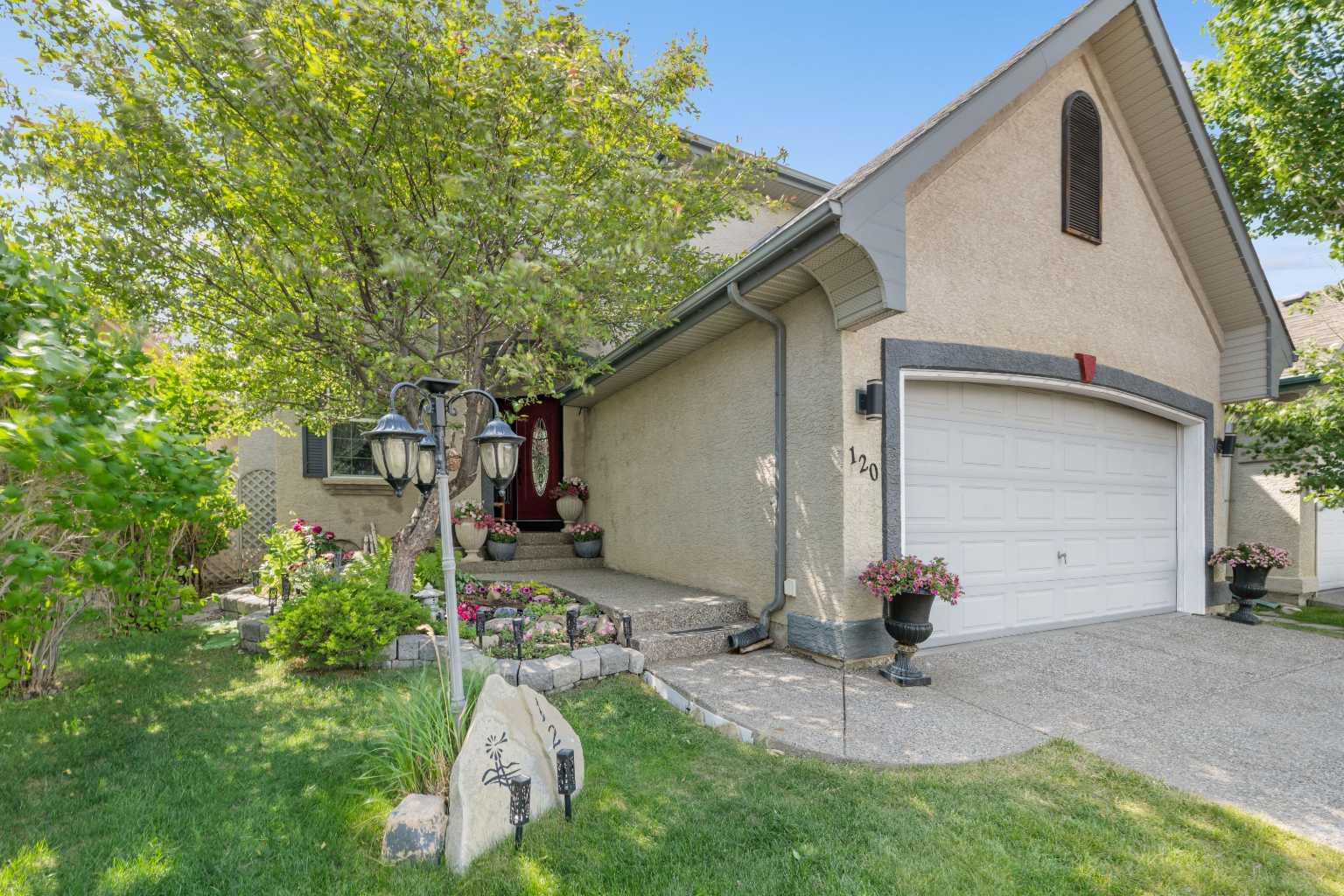 120 Cranston Dr SE, Calgary, AB T3M 1A8