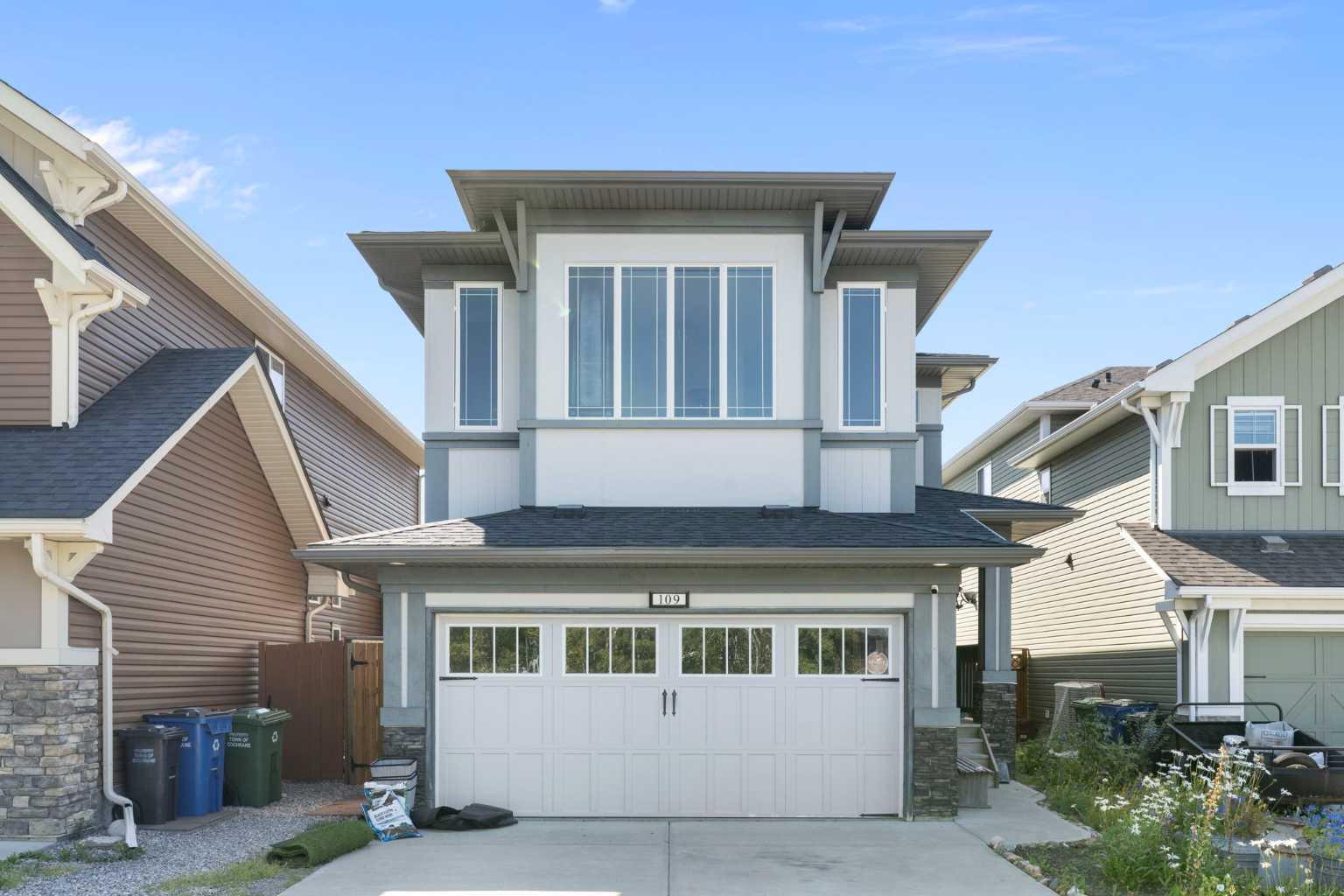109 Heartland Way, Cochrane, AB T4C 0M5