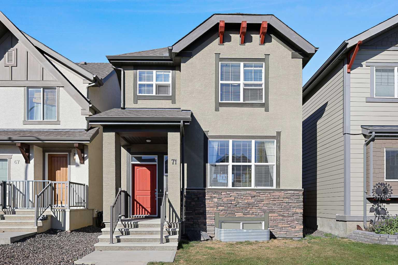 71 Masters Hts SE, Calgary, AB T3M 2M7