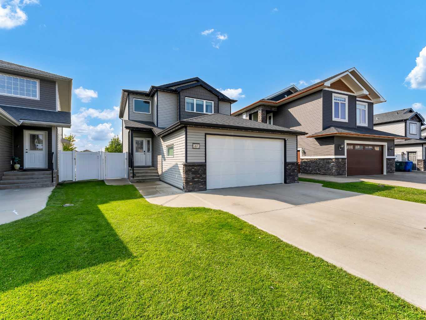 47 Sterling Link SE, Medicine Hat, AB T1B 4N2